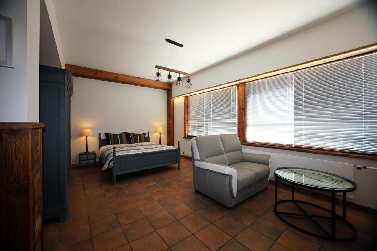 Bed and Breakfast Bleusydyllique Нанда Экстерьер фото
